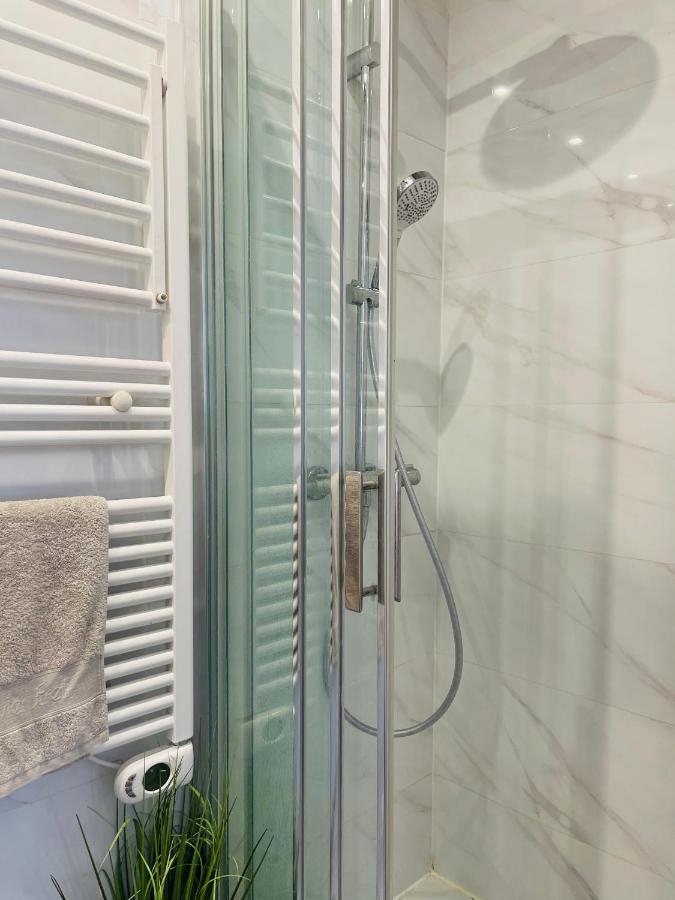 Le Nid Douillet De Patricia Apartment Paris Exterior photo