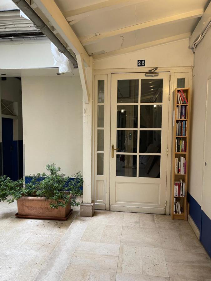 Le Nid Douillet De Patricia Apartment Paris Exterior photo